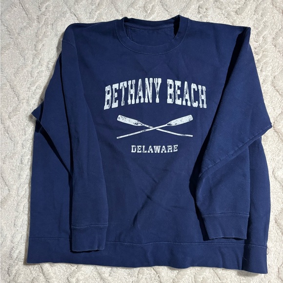 Tops - Bethany beach crewneck large